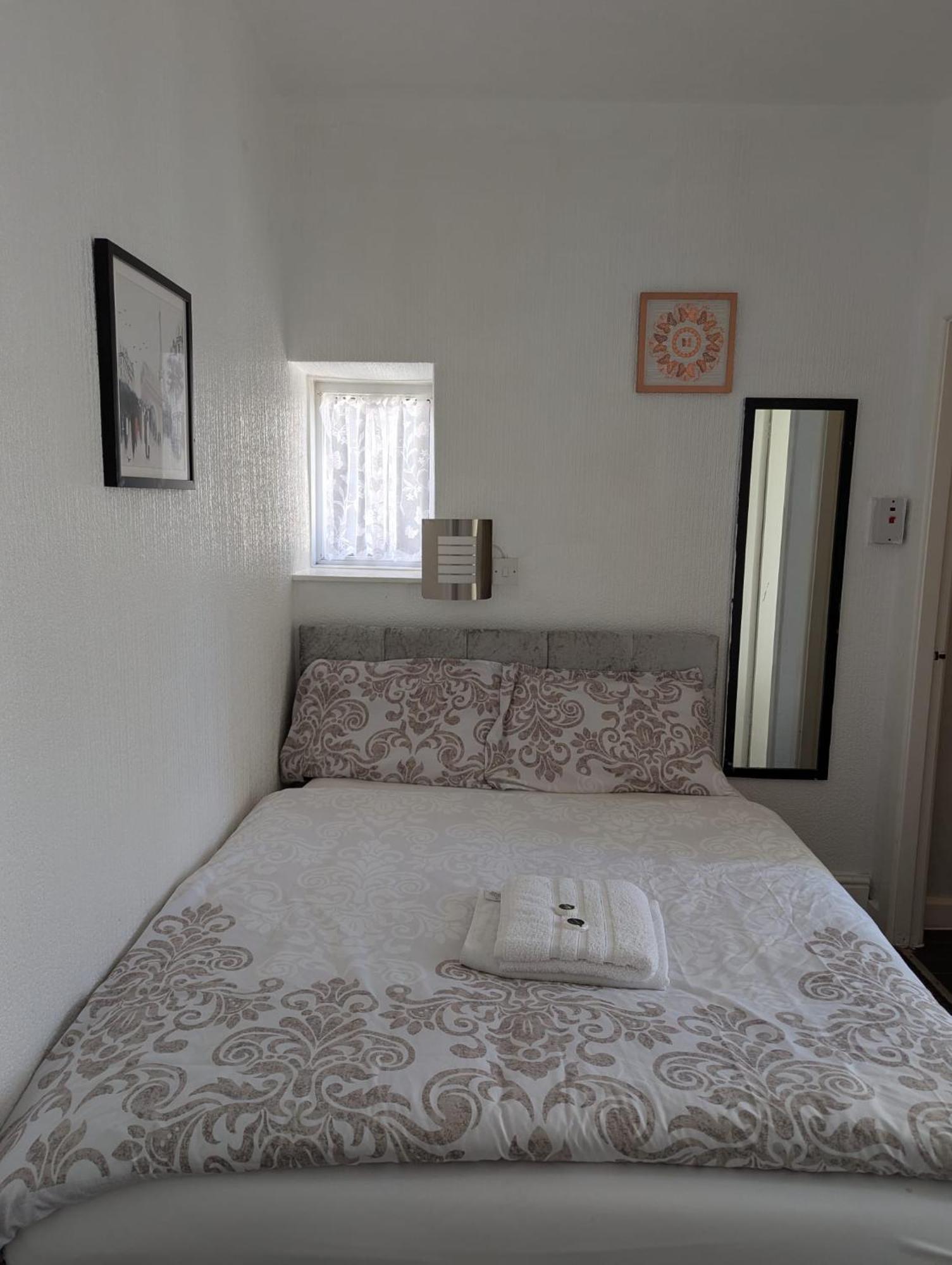 Fern Villa Hotel - Albert Road — Photos 3